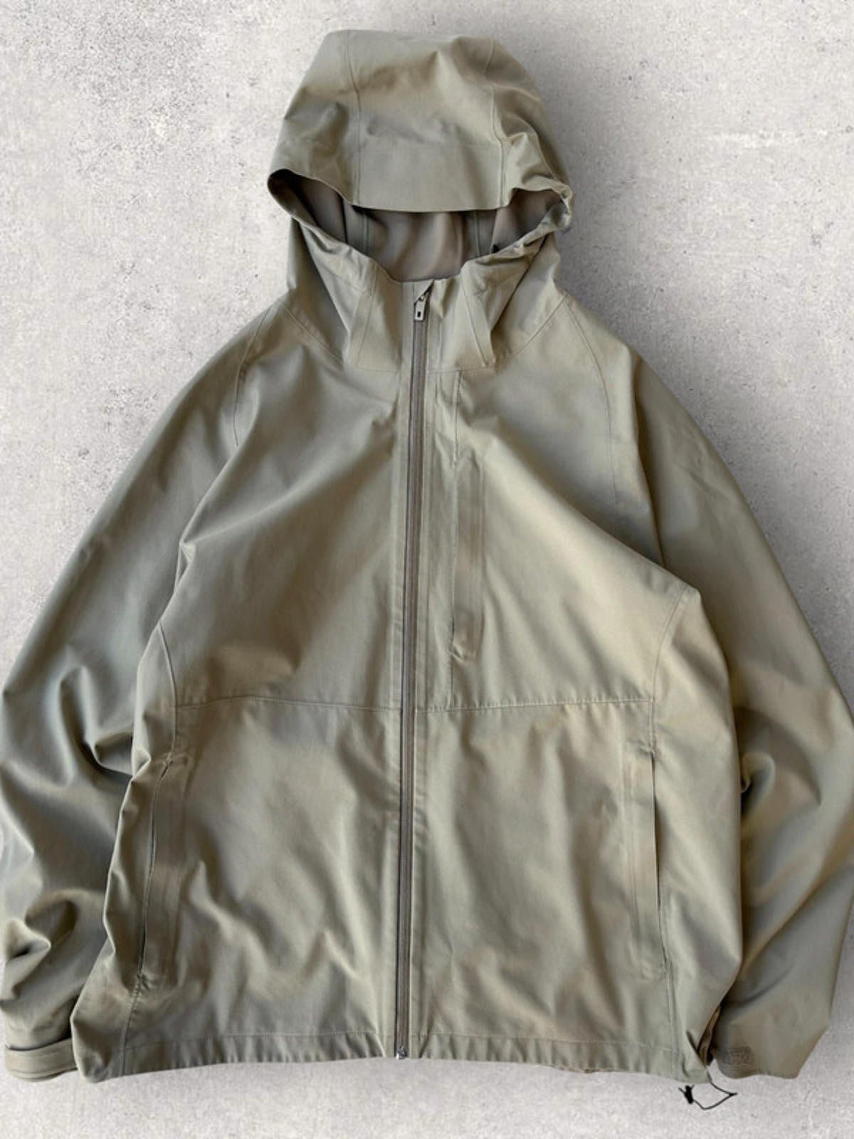 Uniqlo Blocktech 3D Cut Windbreaker Beige Size XL