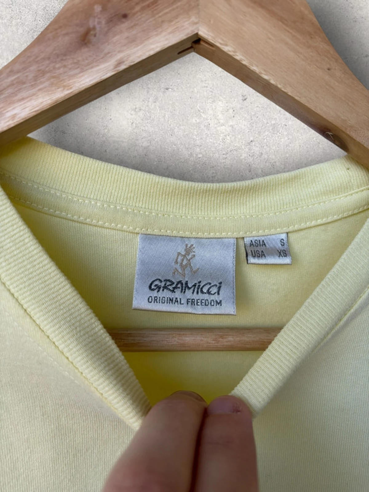 Gramicci Kiwi Graphic T Shirt Lemon Yellow Size S