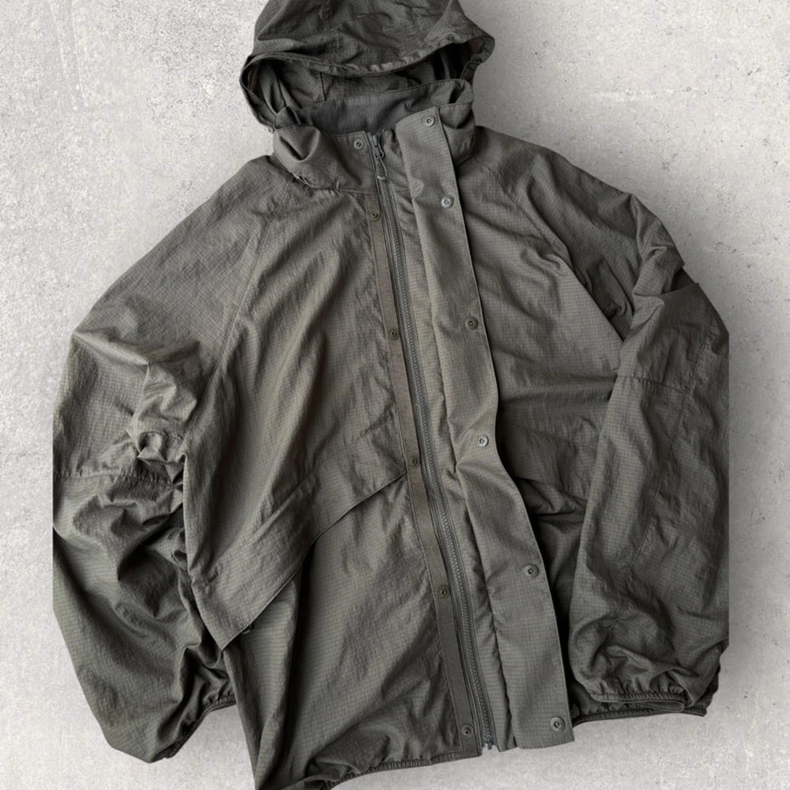 Uniqlo Technical Windbreaker Khaki Size M