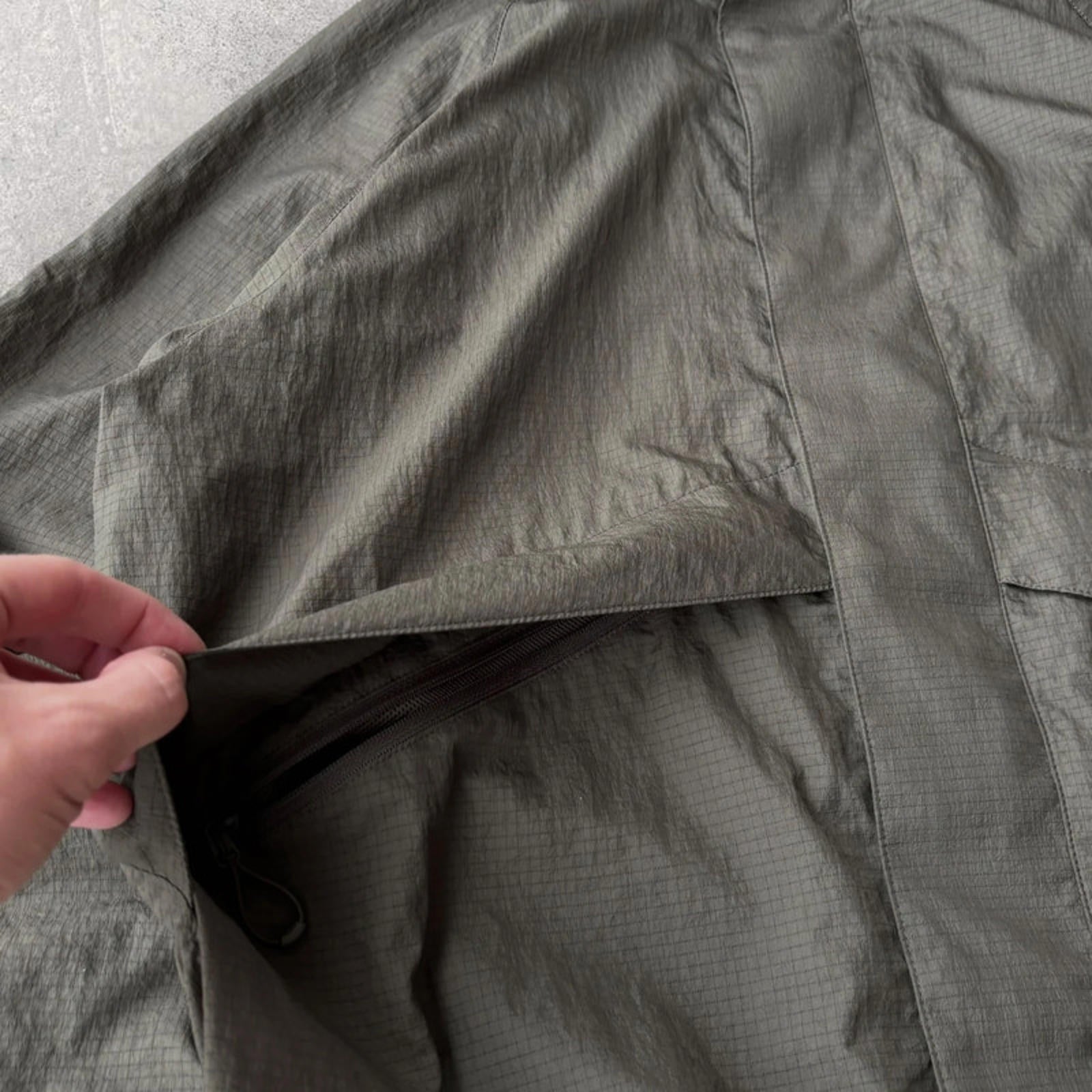 Uniqlo Technical Windbreaker Khaki Size M