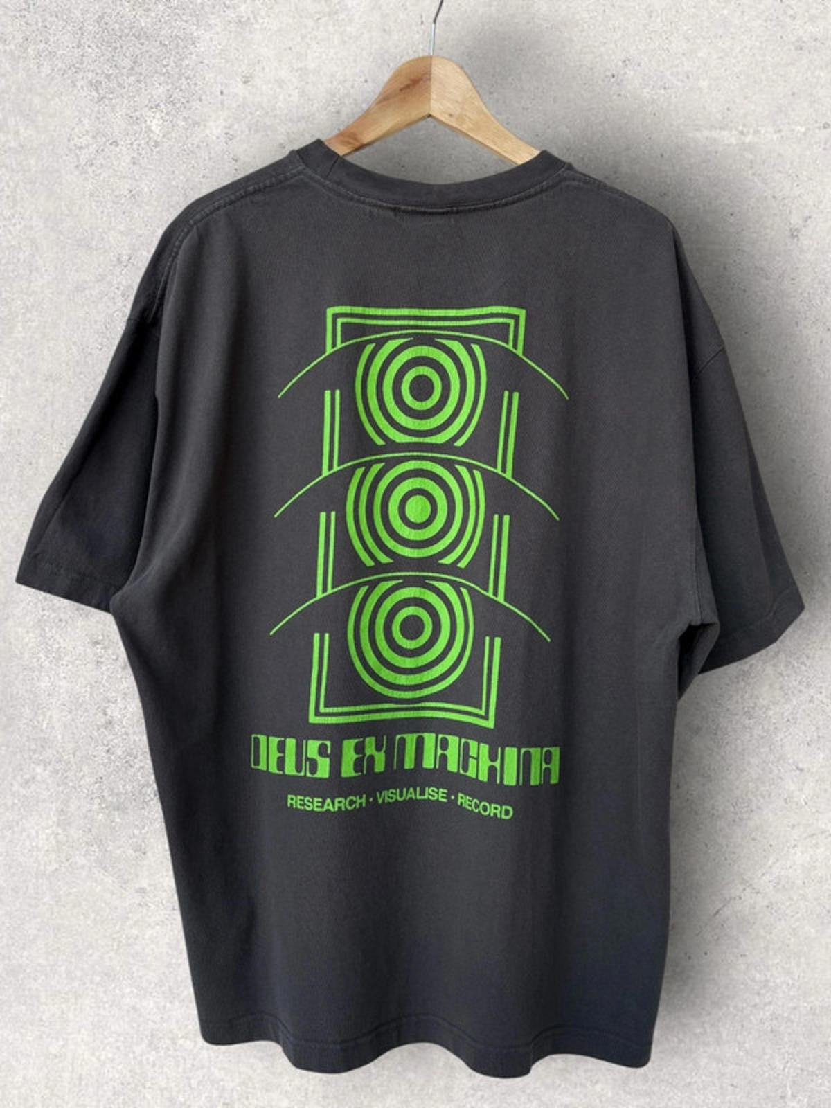 Deus Ex Machina Records Graphic T Shirt Grey Size L