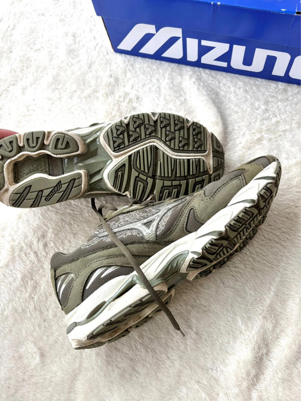 Mizuno X Maharishi Wave Rider 10 UK 9.5