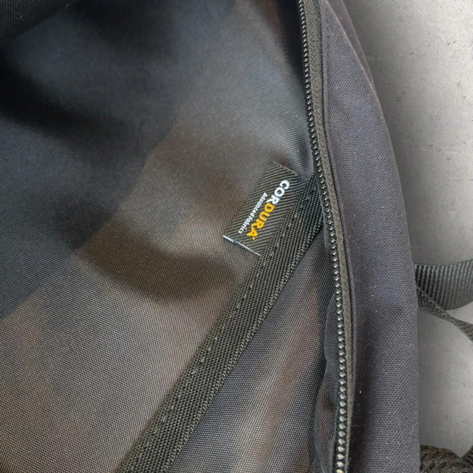 Gramicci Cordura Sling Bag Black