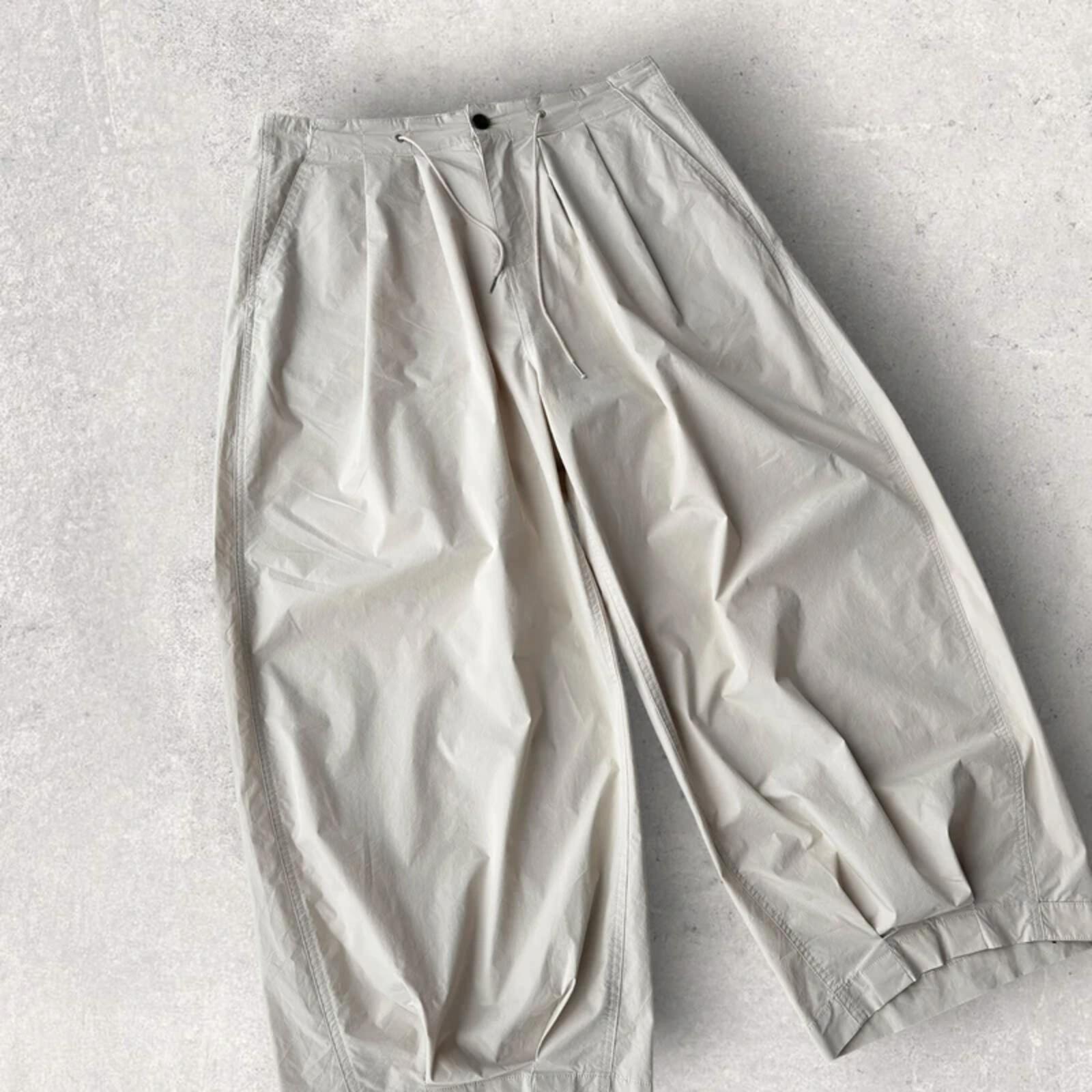 Uniform Bridge Ultra Baggy Balloon Pant Ivory L