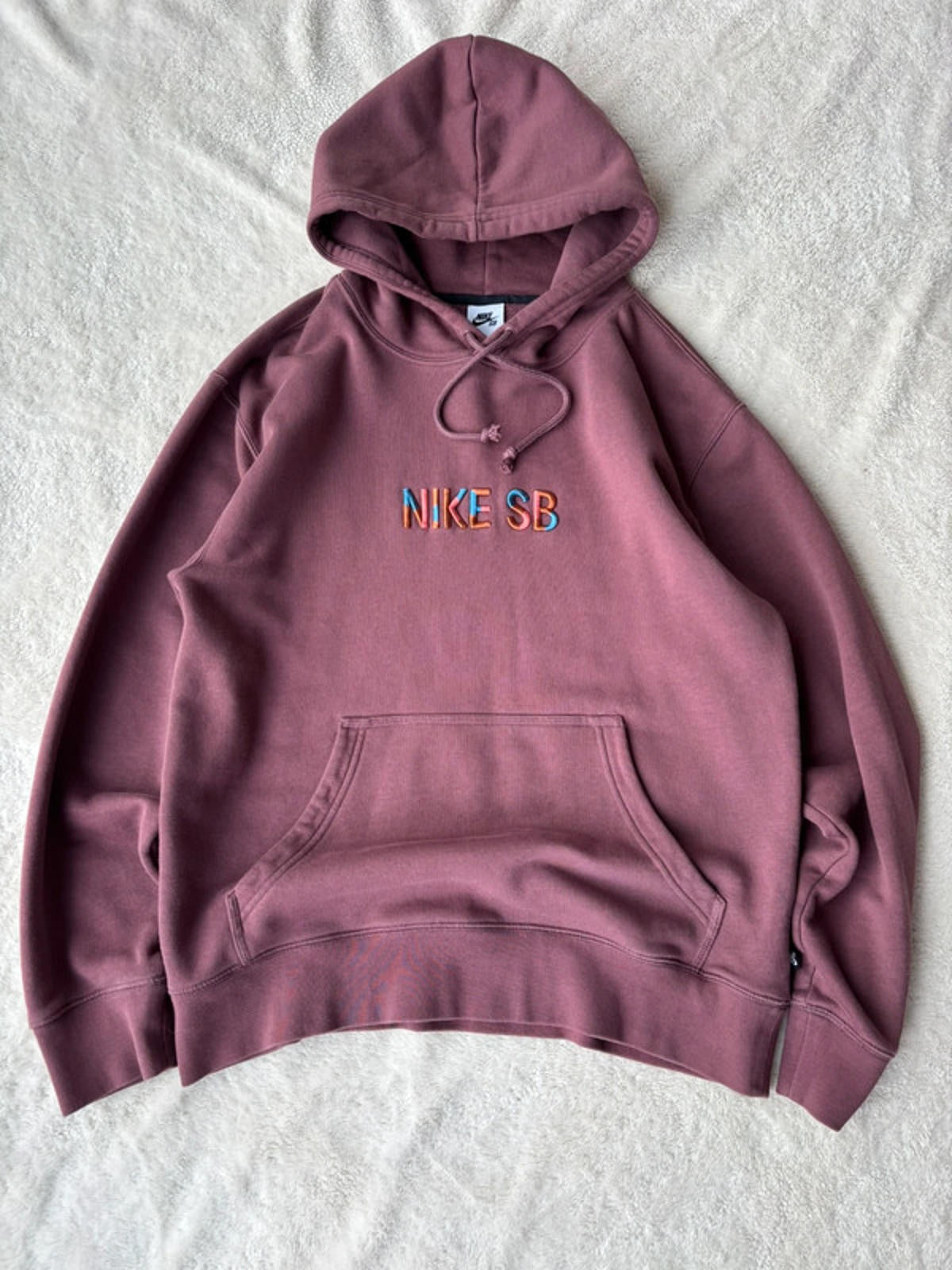 Nike SB Embroidered Hoodie Burgundy Size S