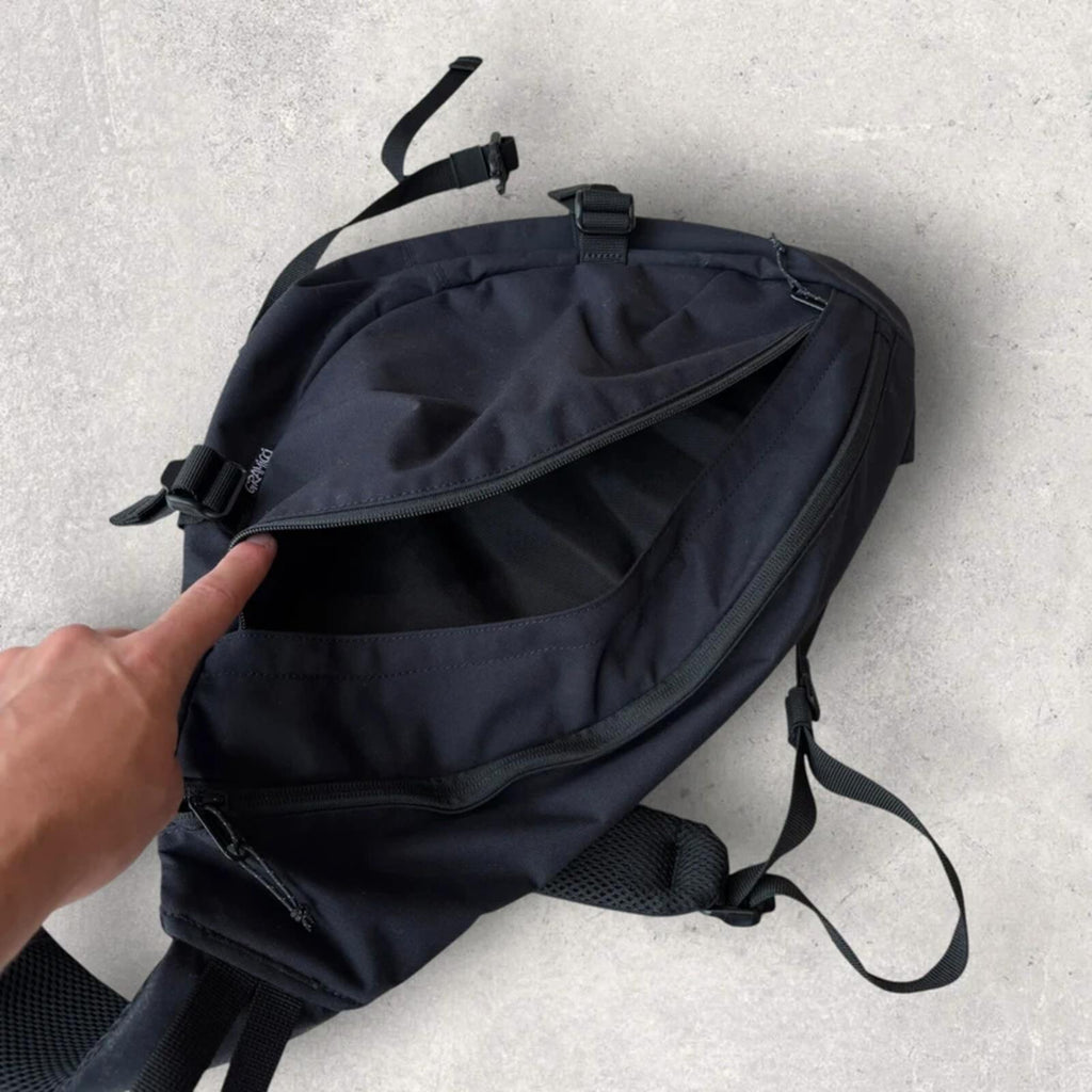 Gramicci Cordura Sling Bag Black