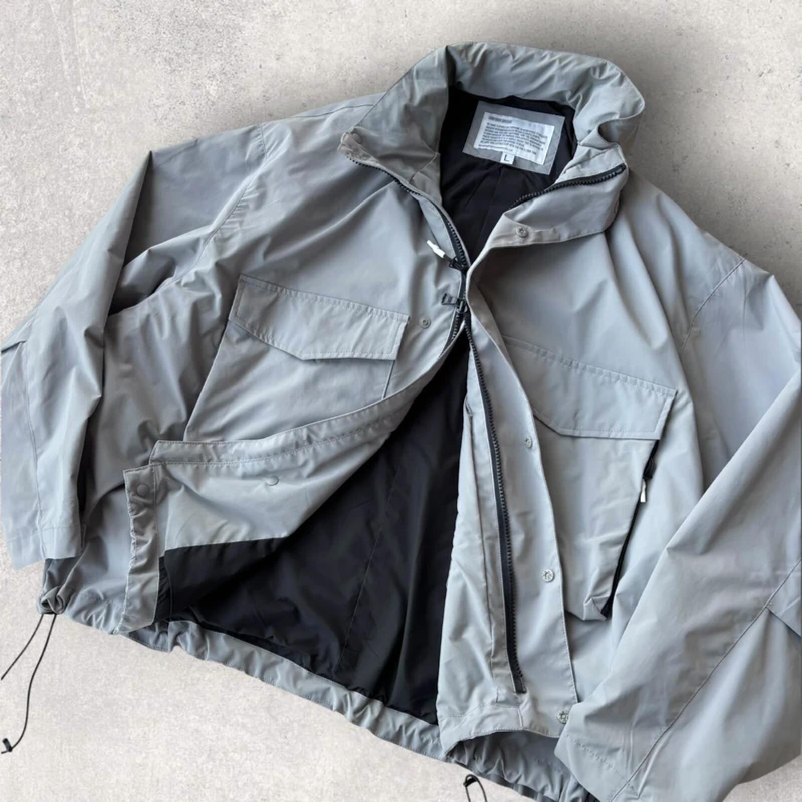 Uniform Bridge Explorer Windbreaker Slate L